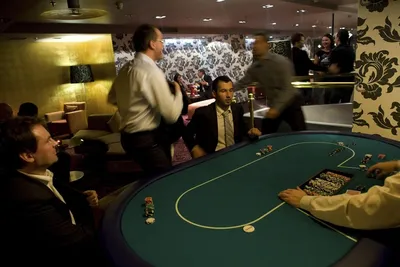 Stół do zabawy w Pokera Texas Hold’em