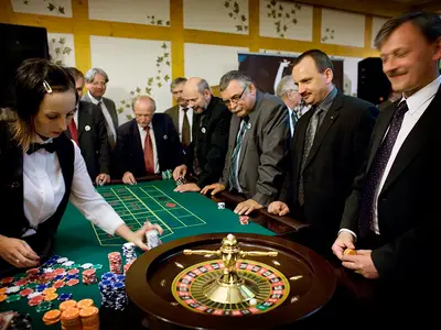 Stół do zabawy w Ruletkę z obsługą krupiera - Organizacja imprez hotelowych, wynajem atrakcji hotelowych